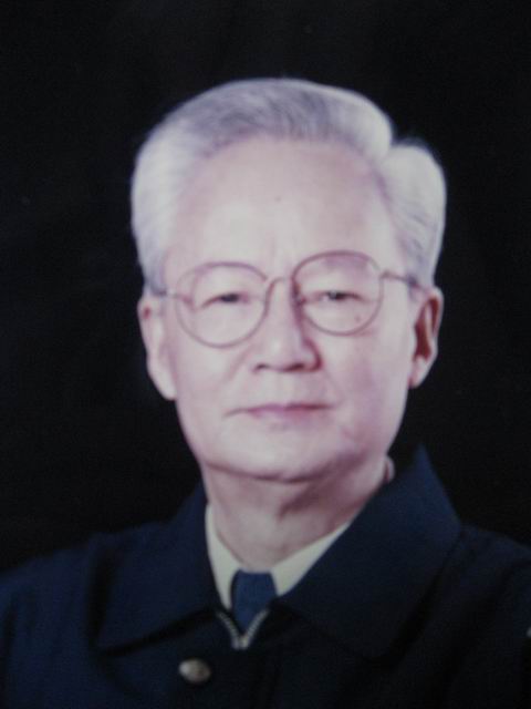 胡昭曦.jpg